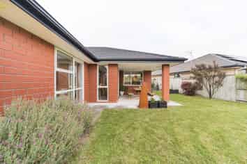 10 MacDonald Heights, Feilding