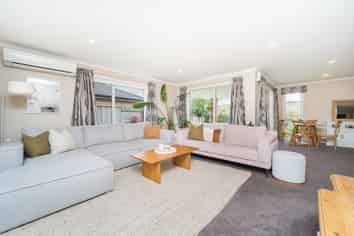 10 MacDonald Heights, Feilding