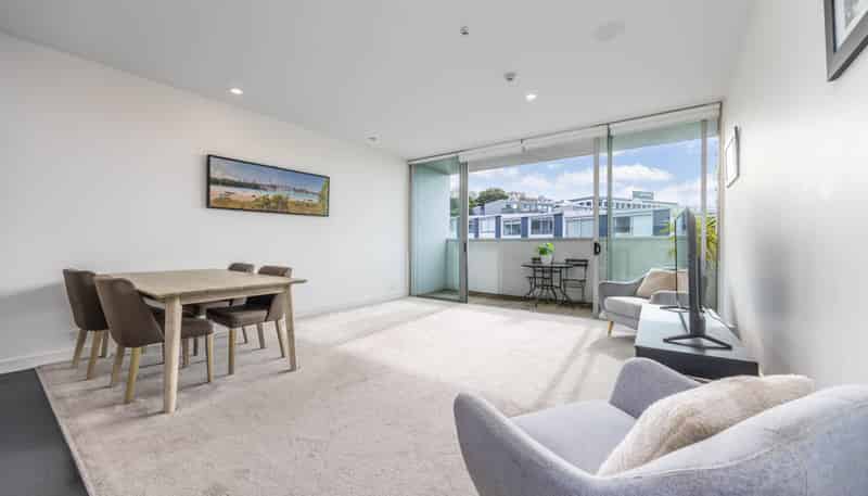 3B/8 Fisher Point Drive, Freemans Bay
