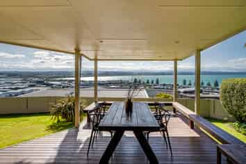8 Lambton Road, Napier Hill