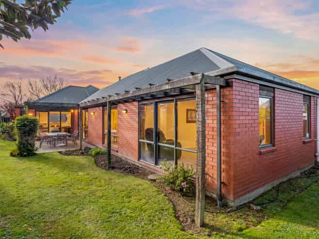 4 Amesbury Mews, Avonhead