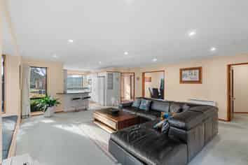 4 Amesbury Mews, Avonhead