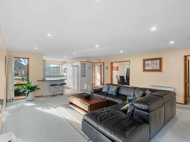 4 Amesbury Mews, Avonhead