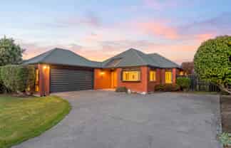 4 Amesbury Mews, Avonhead