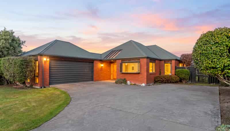 4 Amesbury Mews, Avonhead