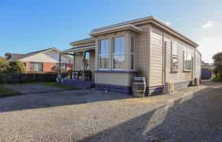 22 Palmerston Street, Greymouth