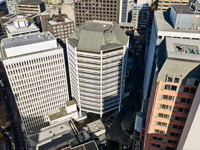 Reposition this 100% NBS Tower in Wellington