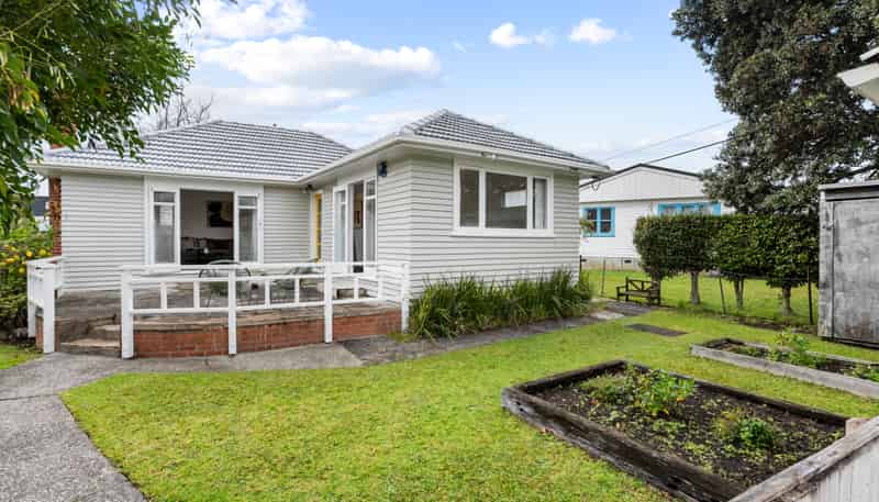 715 Te Atatu Road, Te Atatu Peninsula