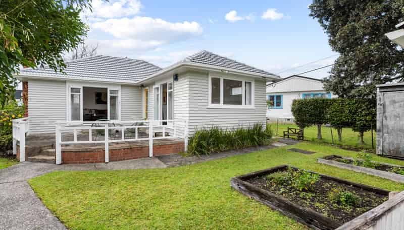 715 Te Atatu Road, Te Atatu Peninsula