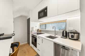 82A Mckenzie Road, Mangere Bridge