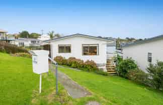 4 Fidelis Avenue, Snells Beach