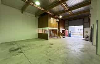 Tidy warehouse with mezzanine offices