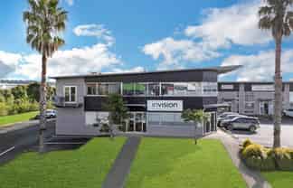 Albany Boutique Office - 163 sqm & 7 Carparks