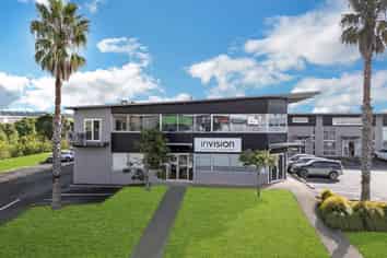 Albany Boutique Office - 163 sqm & 7 Carparks