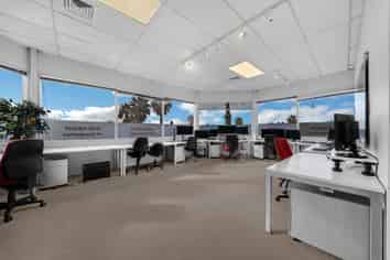 Albany Boutique Office - 163 sqm & 7 Carparks