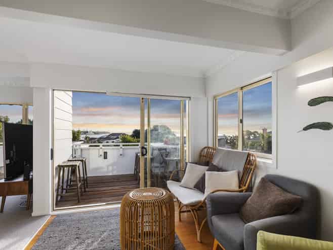 6 Clarendon Road, St Heliers