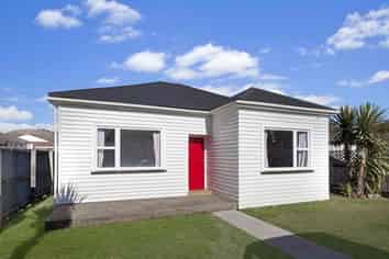 714 Ferry Road , Woolston