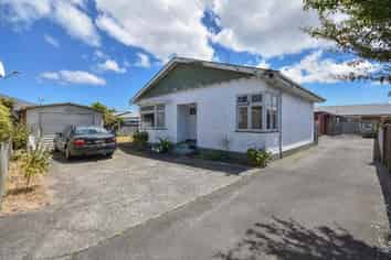 138 Bay View Road, South Dunedin