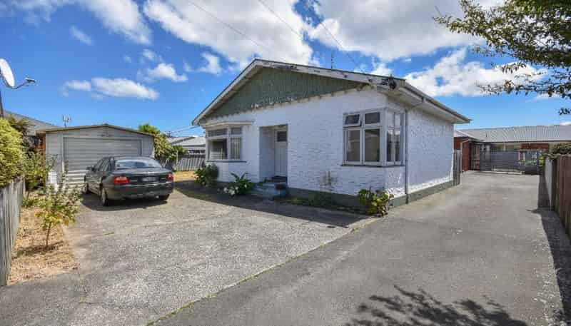 138 Bay View Road, South Dunedin