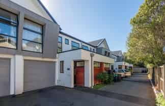 2/40 Brockworth Pl, Riccarton