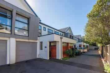2/40 Brockworth Pl, Riccarton