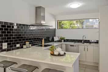 2/40 Brockworth Pl, Riccarton