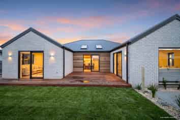 23 Perehia Mews, Marshland