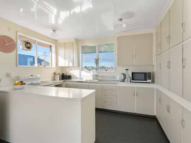 27 Lynas Street, Outram