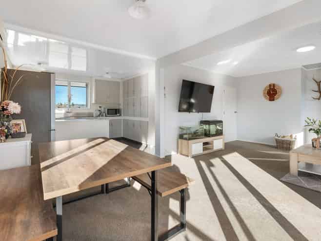 27 Lynas Street, Outram