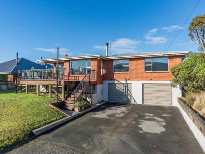 27 Lynas Street, Outram