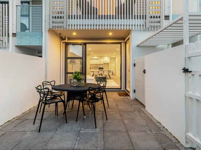 6 Sapling Way, Millwater