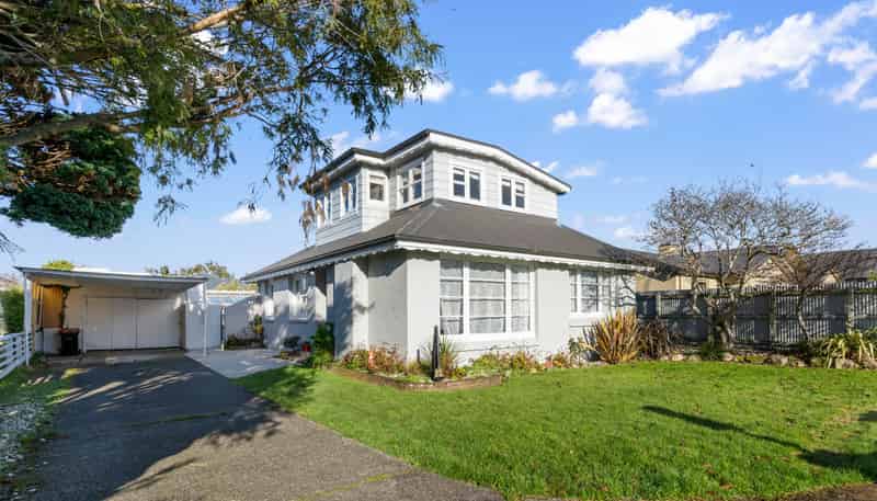 141 Catherine Street, Windsor