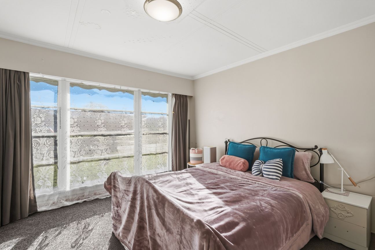 Family Living in Windsor - Aanzicht 3