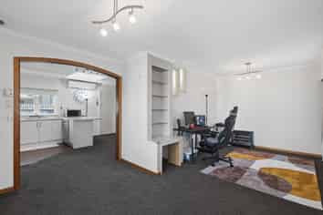 141 Catherine Street, Windsor