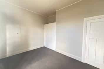 2/117 McMurdo Street, Ashburton
