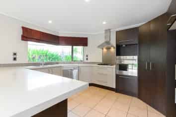 23 Goldfinch Rise, Unsworth Heights