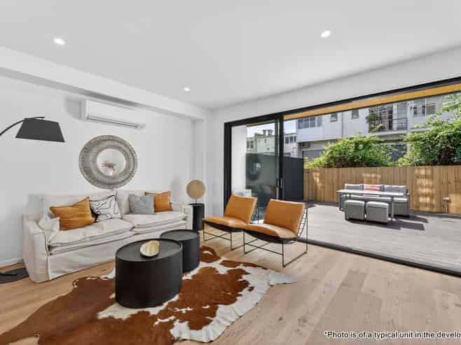 6 Riddell Road, Glendowie