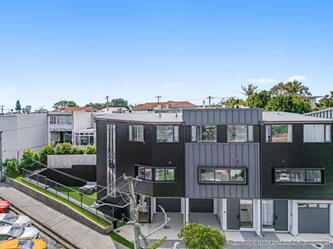 6 Riddell Road, Glendowie
