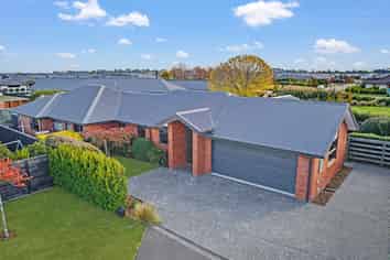 9 Crest Place, Rolleston