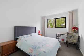 2/11 Brockworth Place, Riccarton
