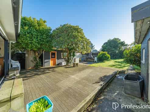 18 Burden Avenue, Wainuiomata