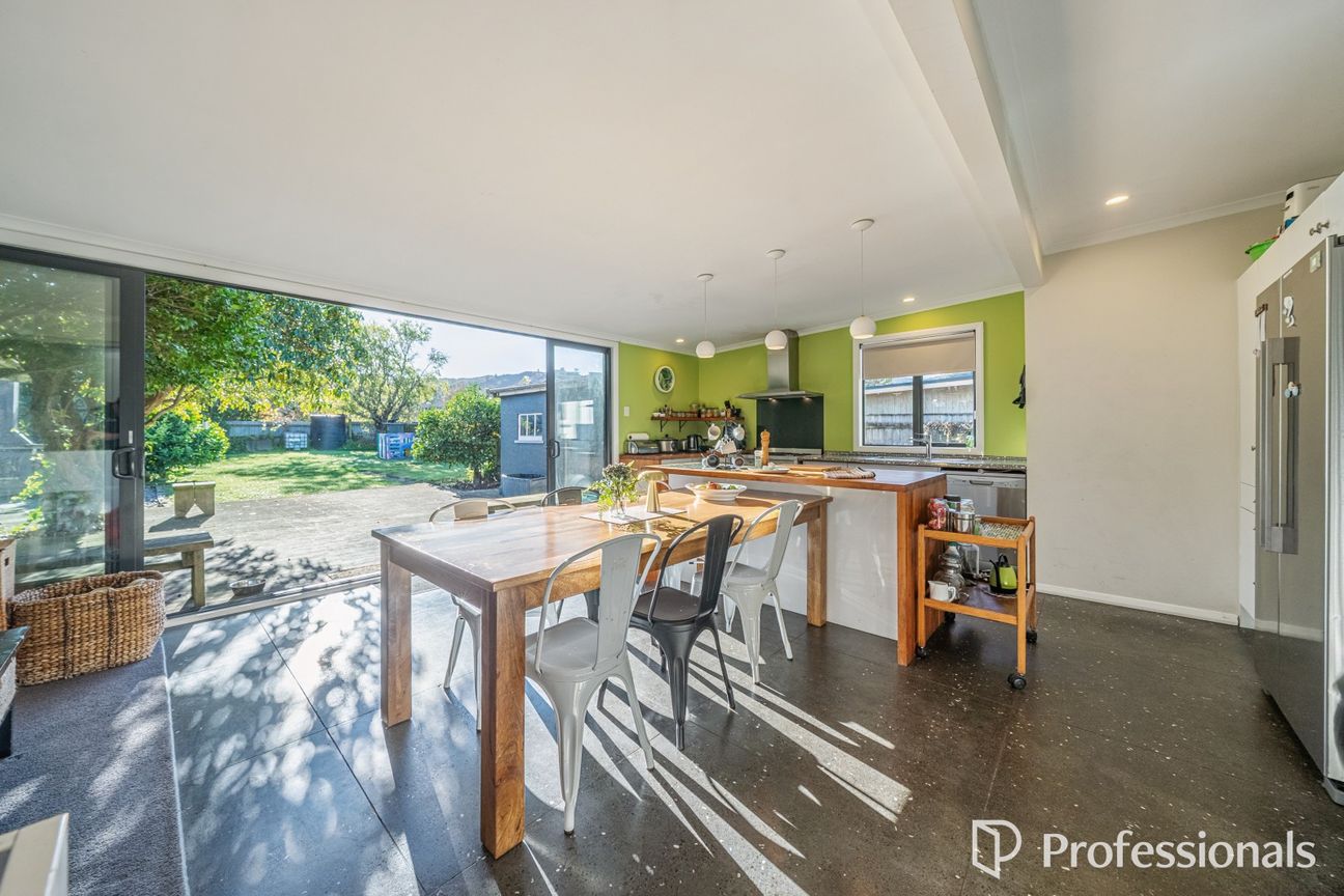 Family Living with Space, Sun and Style - Bilde 2