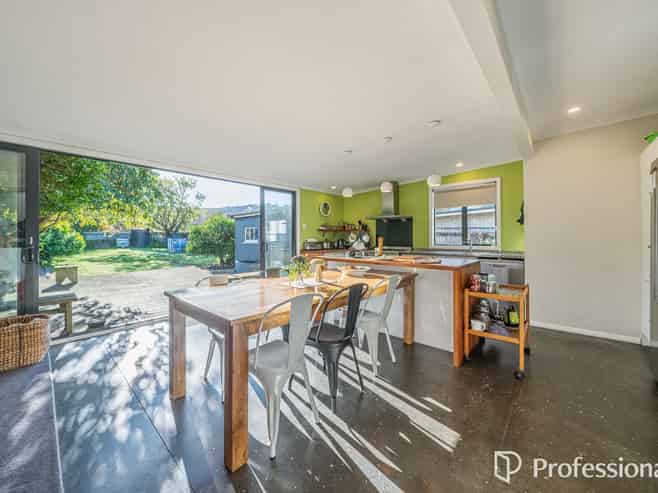18 Burden Avenue, Wainuiomata