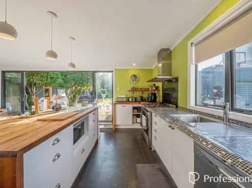 18 Burden Avenue, Wainuiomata