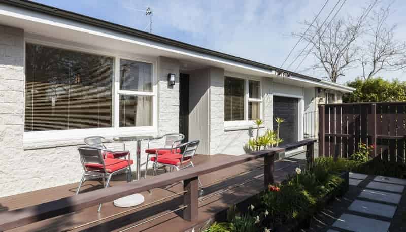 106 Hawthorne Street, Strowan