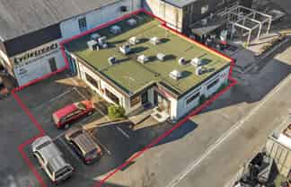 Fully leased city-fringe investment