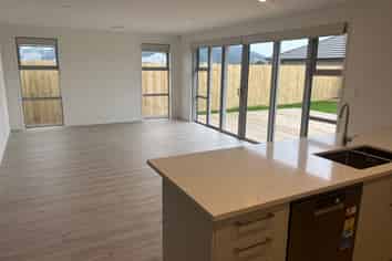 15 Pureirei Drive, Clevedon