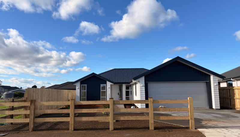 15 Pureirei Drive, Clevedon