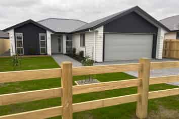 15 Pureirei Drive, Clevedon