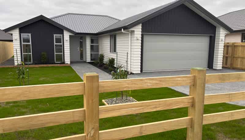 15 Pureirei Drive, Clevedon